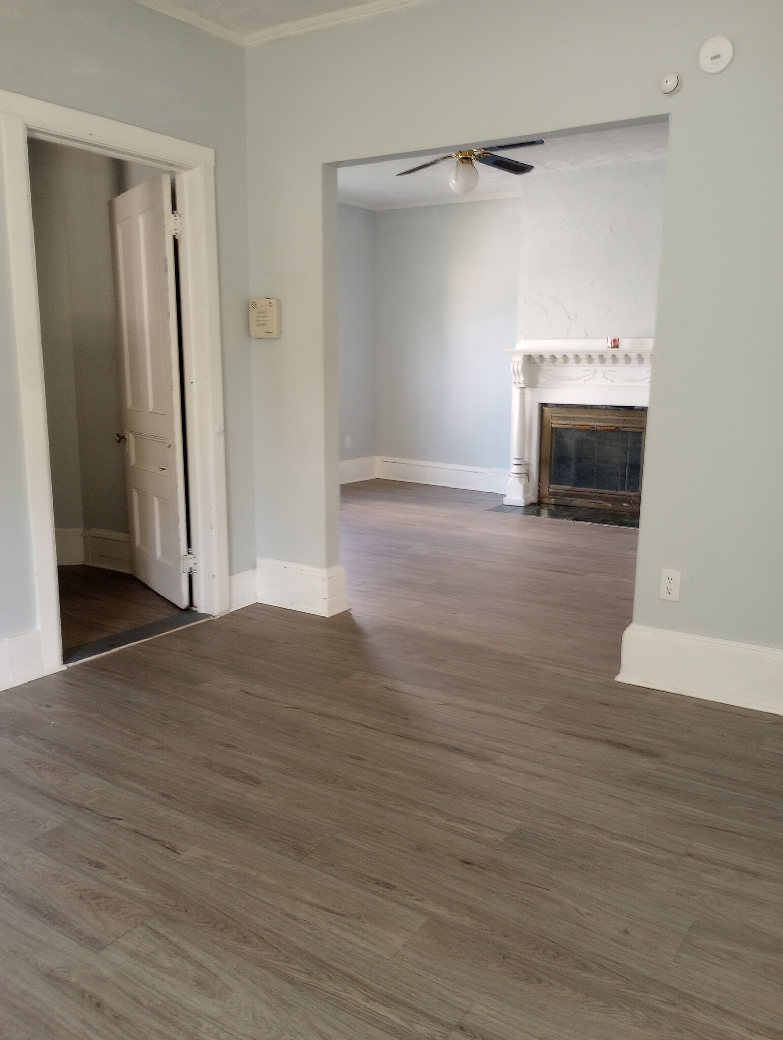 Building Photo - 410 Linden Pl