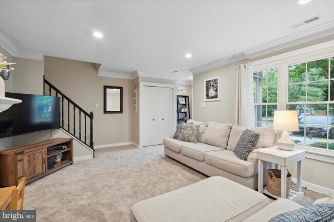 Building Photo - 109 Hawthorne Ct