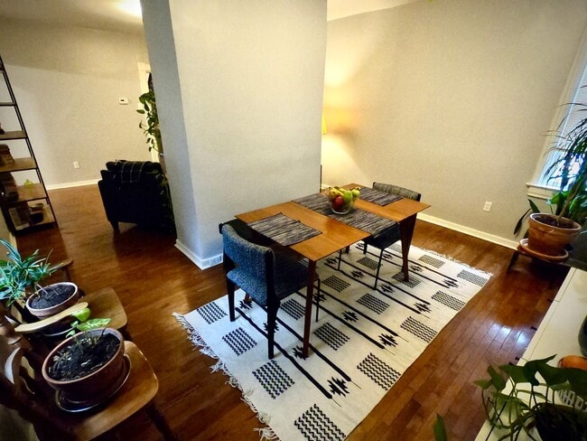 Building Photo - 5815-17 Holden St