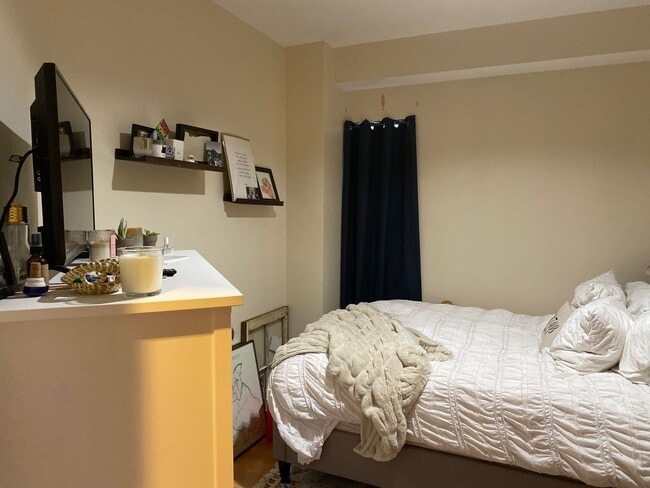 Building Photo - Ward Apartments LLC