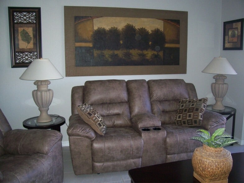 Building Photo - 777 Harrah Way