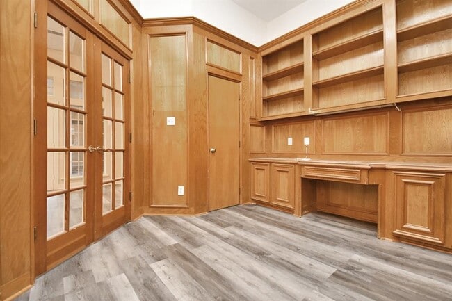 Building Photo - 4727 Cashel Castle Dr