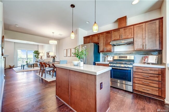 Building Photo - 3454 31st Dr