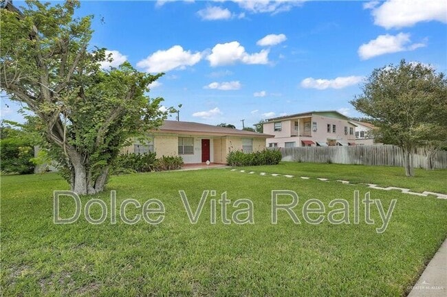 Building Photo - 1001 N 15th St