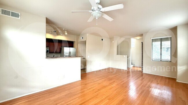 Building Photo - 900 S 94th St