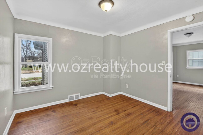 Building Photo - 837 Colburn St