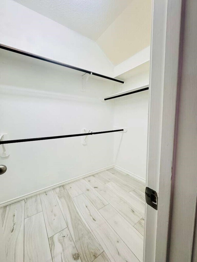 Building Photo - 12719 Great Sands Dr