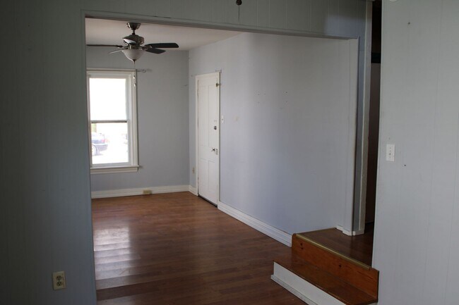 Building Photo - 109 Lumber St