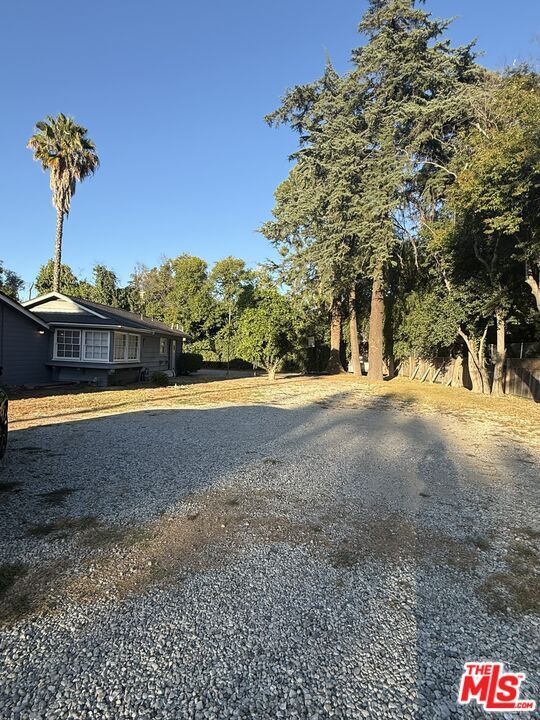 Building Photo - 14151 Chandler Blvd