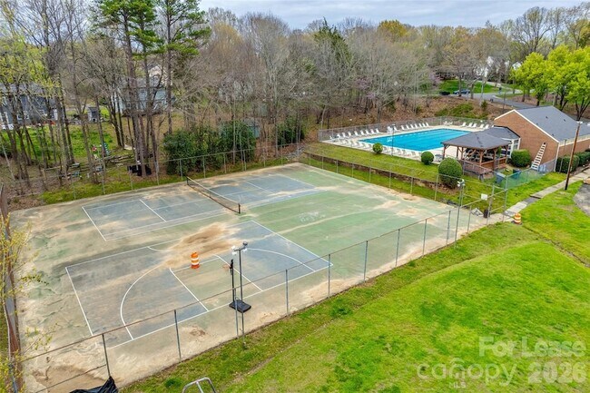 Building Photo - 7324 Killingdeer Ln