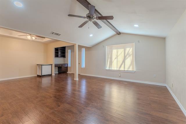 Building Photo - 922 Shady Creek Ln
