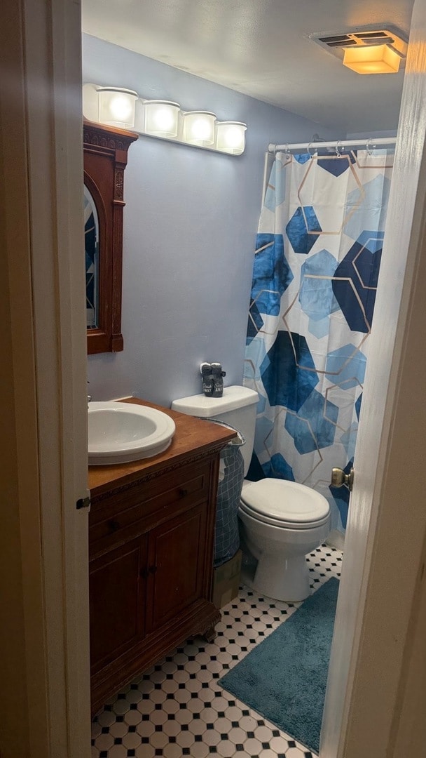 Building Photo - 650 Perrie Dr