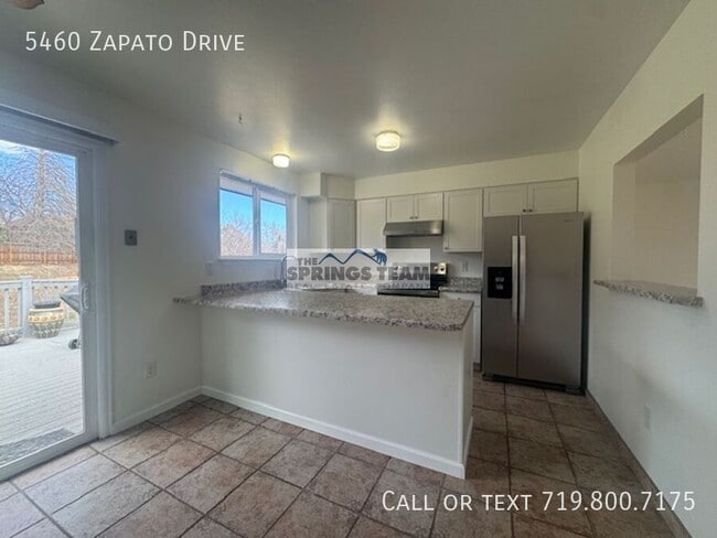 Building Photo - 5460 Zapato Dr