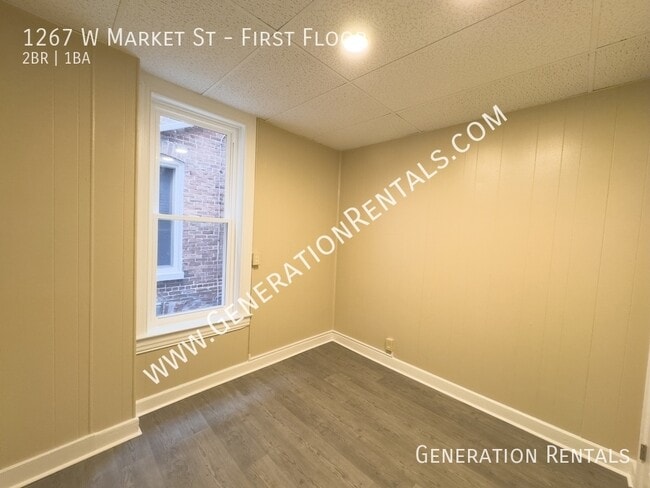 Building Photo - 1267 W Market St