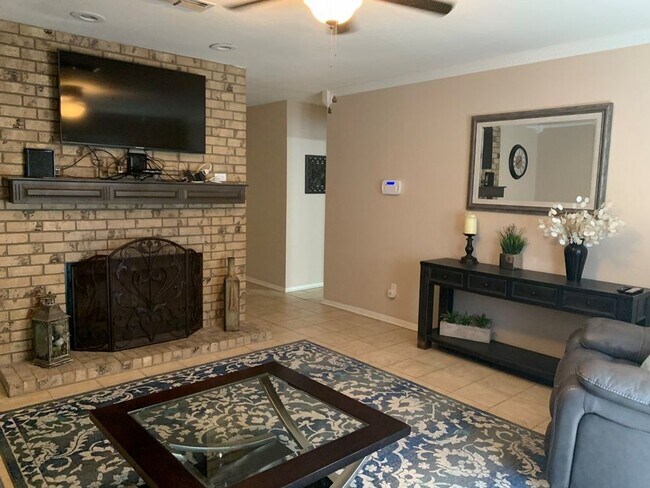 Building Photo - 2716 Rocky Lane Road - 1