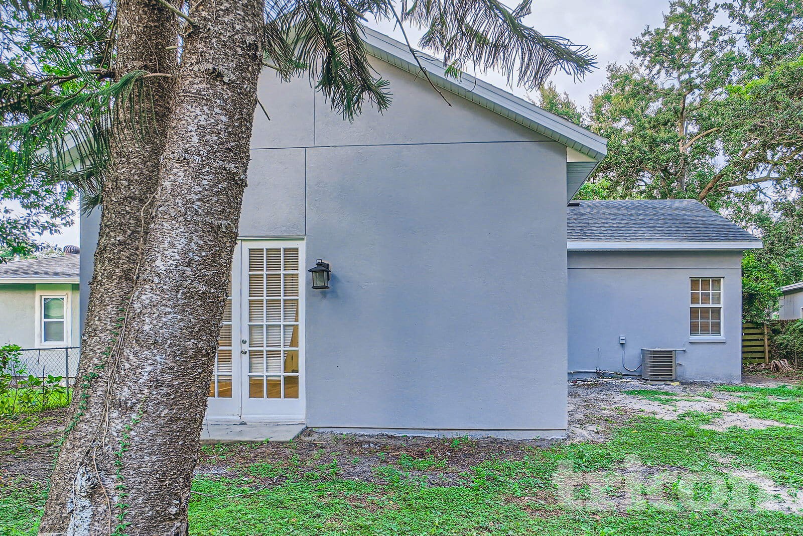 Building Photo - 1912 Carrigan Ave