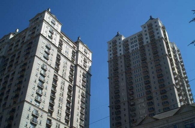 Building Photo - 195 14th St NE