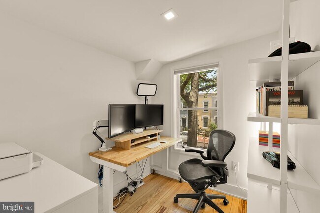 Building Photo - 1608 5th St NW