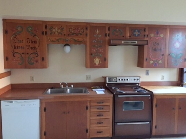 Building Photo - 117 E Sycamore St