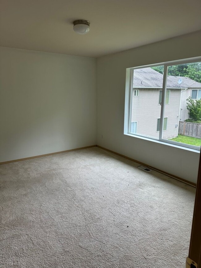 Building Photo - Charming 3 beds 2.5 bath house in Bothell!