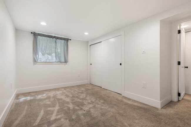 Building Photo - 4 Bedroom West Seattle View Retreat | Fully Remodeled Home with Sound Views & RV Parking