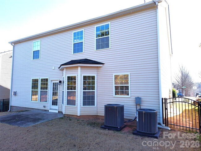 Building Photo - 12444 Caracara Ct