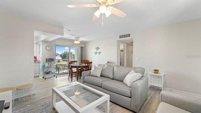 Building Photo - 3905 Del Prado Blvd S