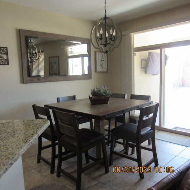 Building Photo - Beautiful Home with 57ft Boat Deep Garage! Can be rented Furnished or Unfurnished