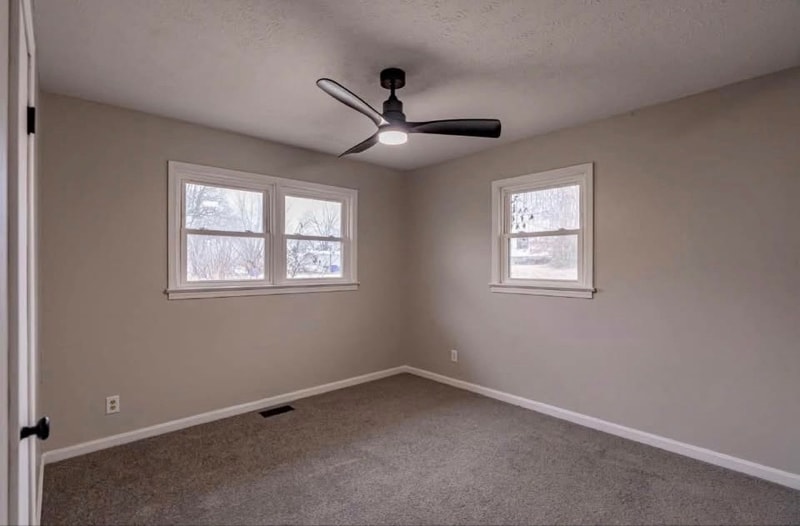 Building Photo - 505 W Walnut St