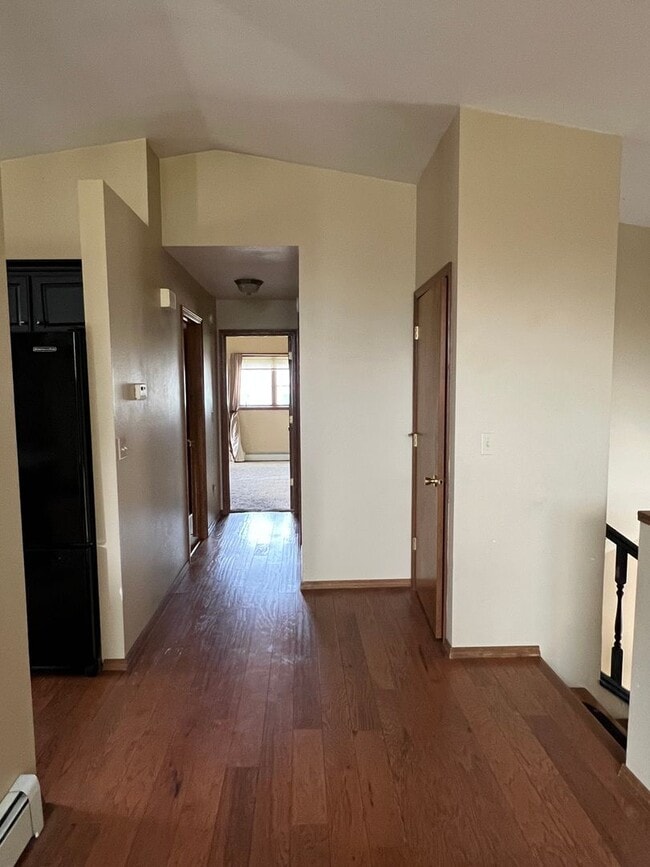 Building Photo - 4090 Bobcat Dr