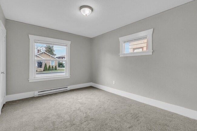 Building Photo - Welcome Home! Charming 3 bedroom Craftsman