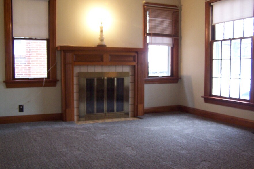 Fire Place - 440 Glessner Ave