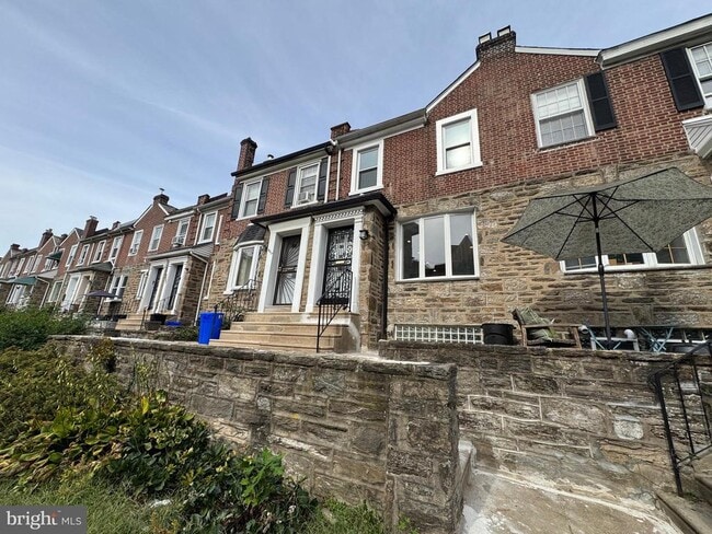 Building Photo - 6643 Sprague St