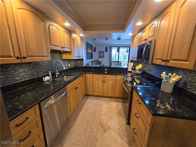 Building Photo - 7119 Lakeridge View Court