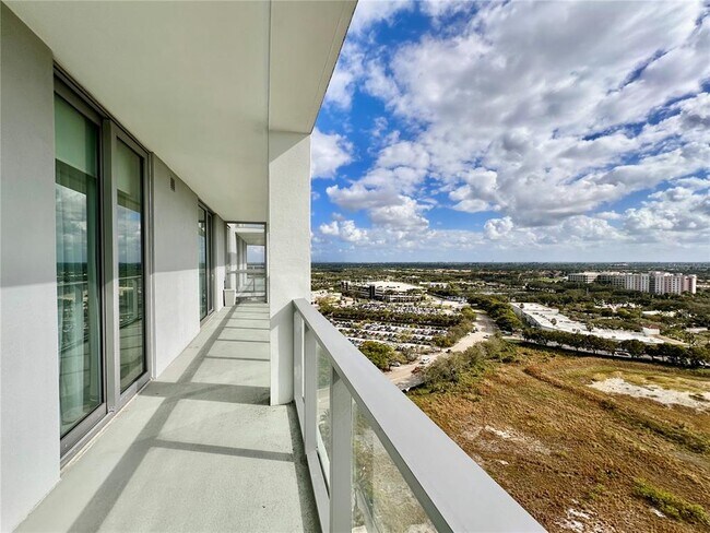 Building Photo - 2000 Metropica Wy