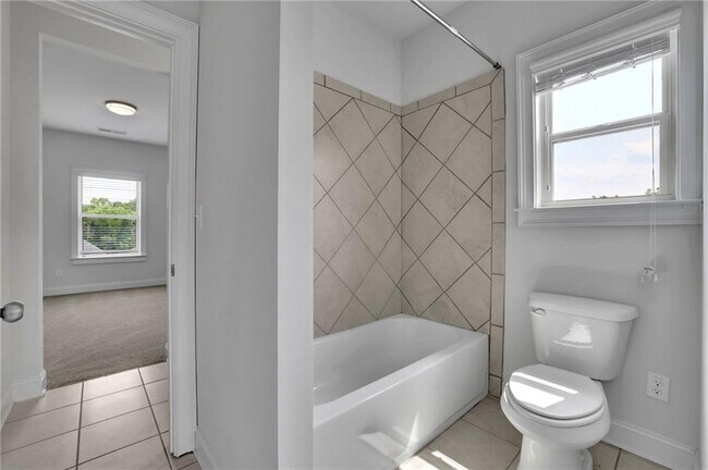 Building Photo - 56 Addison Woods Dr