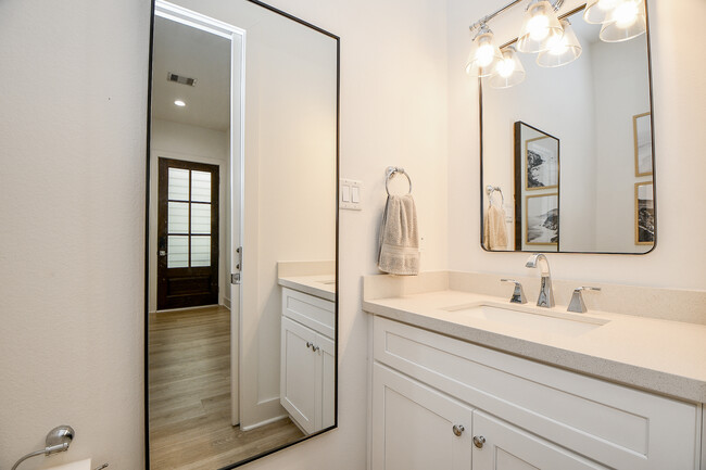 Guest bathroom - 5616 Balbo St