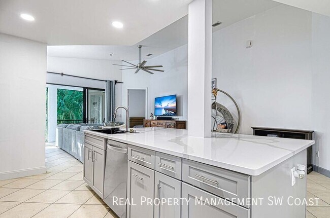 Building Photo - 27020 Adriana Cir