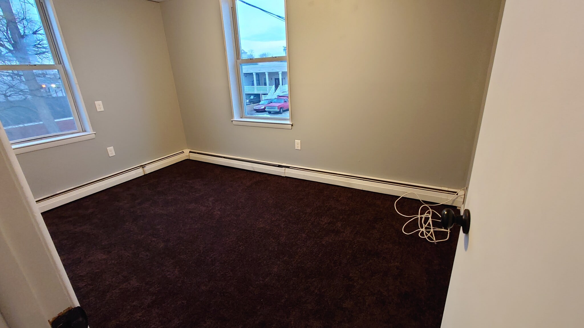 Building Photo - 18 S Forklanding Rd