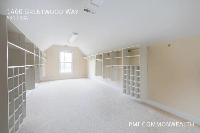 Building Photo - 1460 Brentwood Way