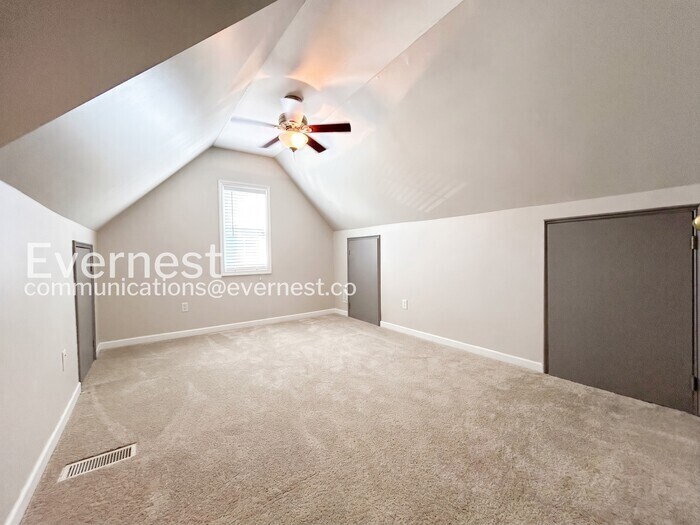 Building Photo - 2545 Waterstone Way