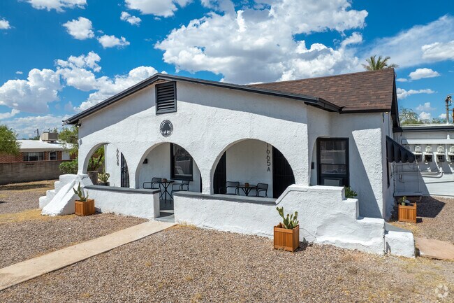 Building Photo - River Loft Bungalows on Warren+9th