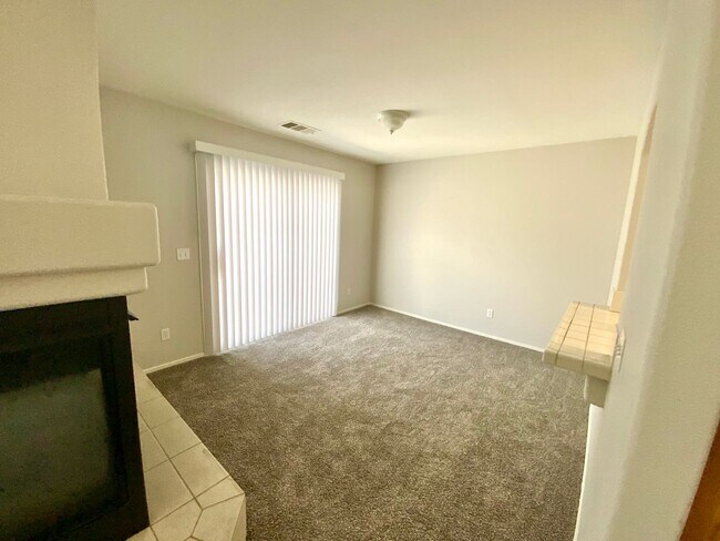 Building Photo - 10256 Grecian Laurel Ct