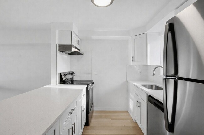 Building Photo - Secure Your Summer Sanctuary: Pre-Leasing Now for April – August 2026!