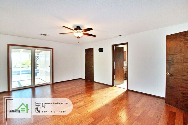 Building Photo - 20231 Margarita Ct E