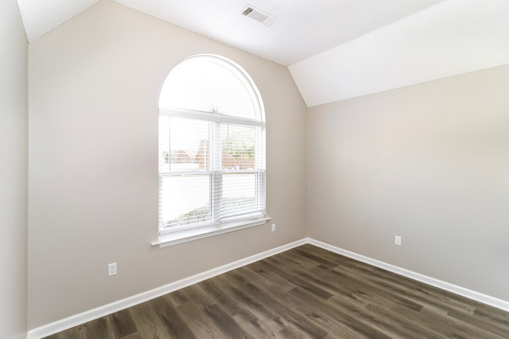 Building Photo - 2827 Fletcher View Dr