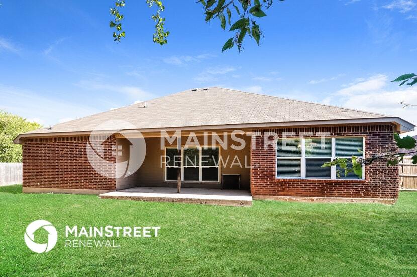 Building Photo - 247 Edison Ln