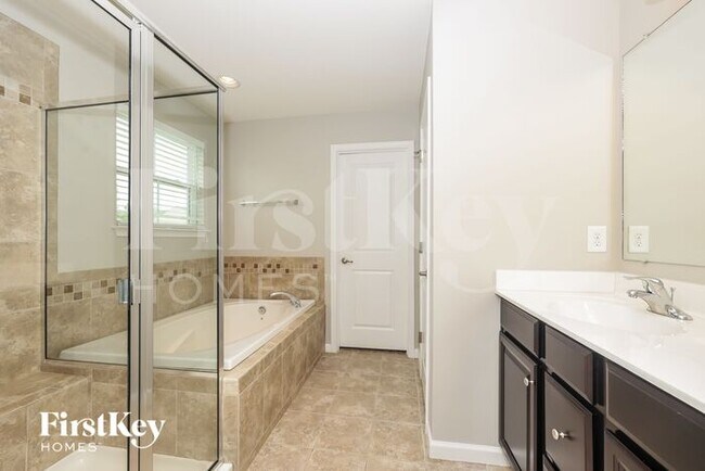 Building Photo - 2652 Candlewick Ct