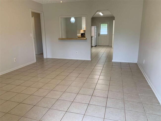 Building Photo - 120 Plum Orchard Rd