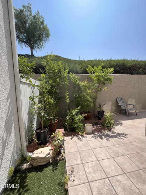 Building Photo - 2141 Triador St